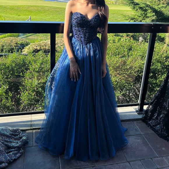 Sherri hill dress - Picture 1 of 3